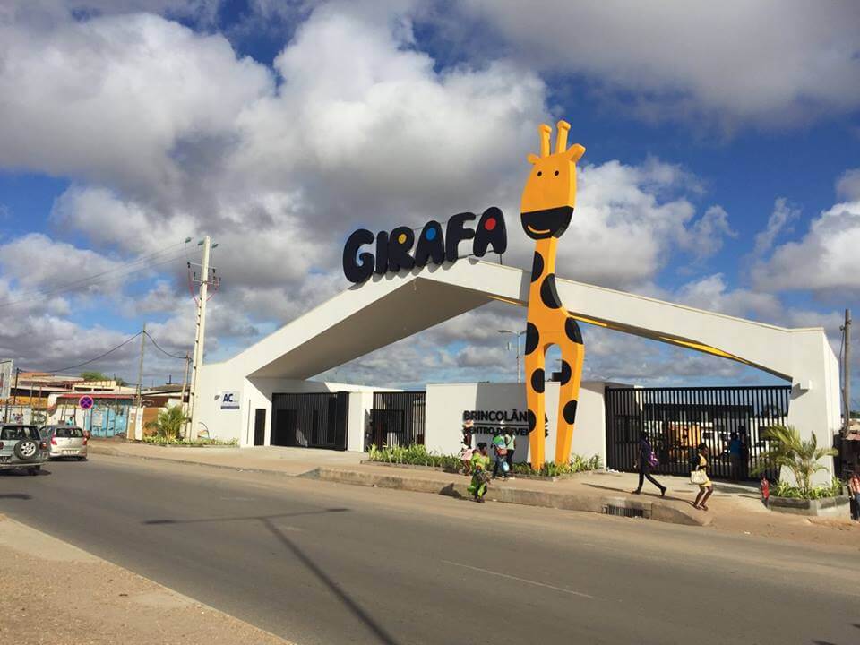 Vagas no Complexo Girafa Angola