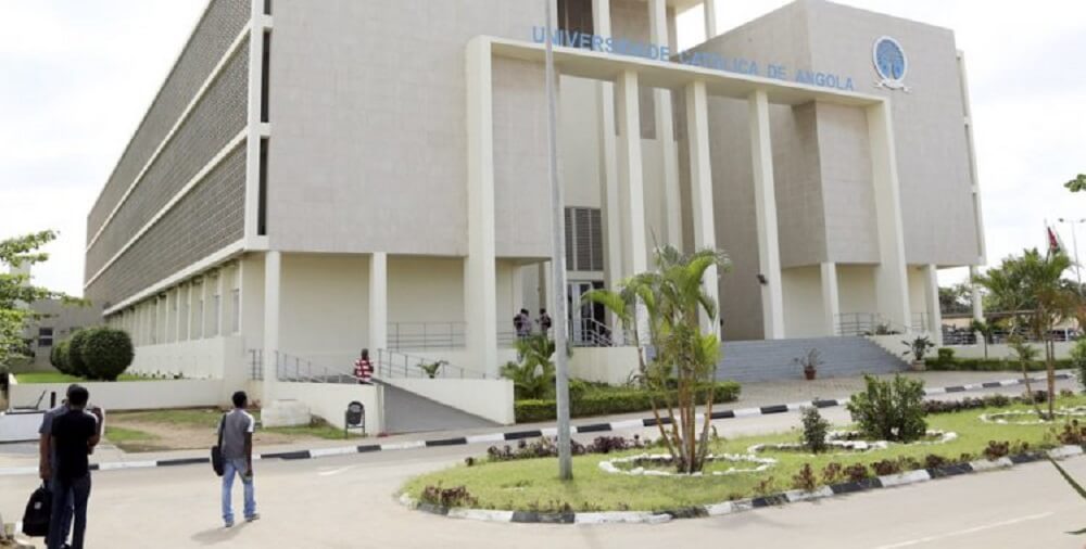 Vagas na Universidade Católica de Angola
