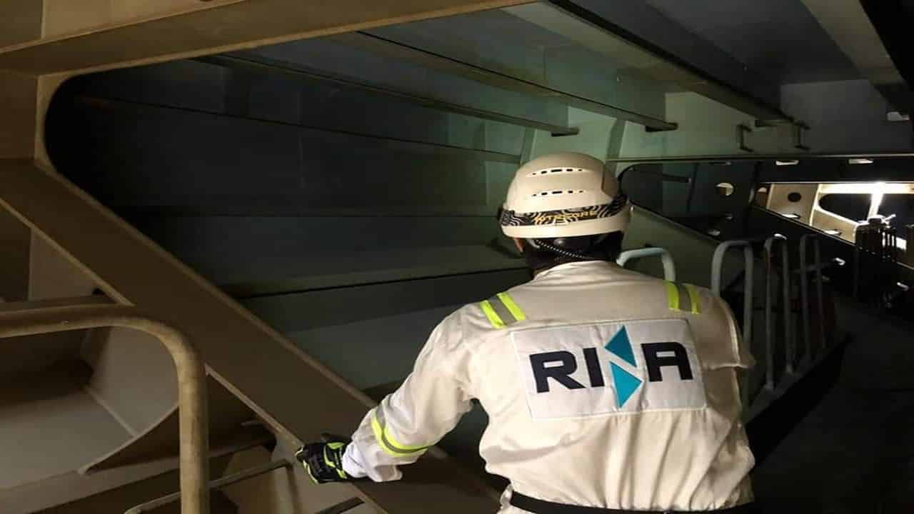 Vagas no RINA Angola