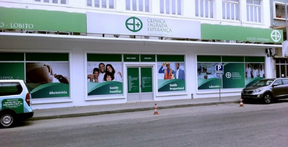 Vagas na Clínica Sagrada Esperança Angola