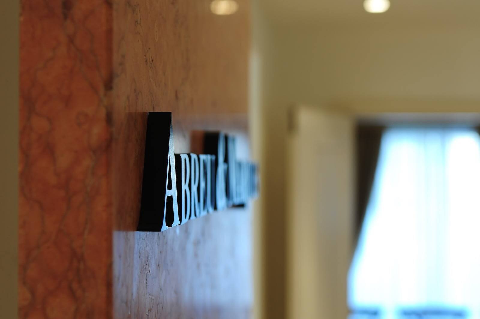 Recrutamento na Abreu e Marques e Associados Angola Vagas na Abreu e Marques e Associados Angola