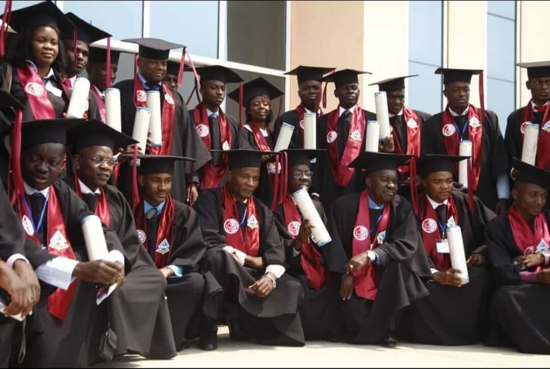 Vagas na Universidade Agostinho Neto Angola