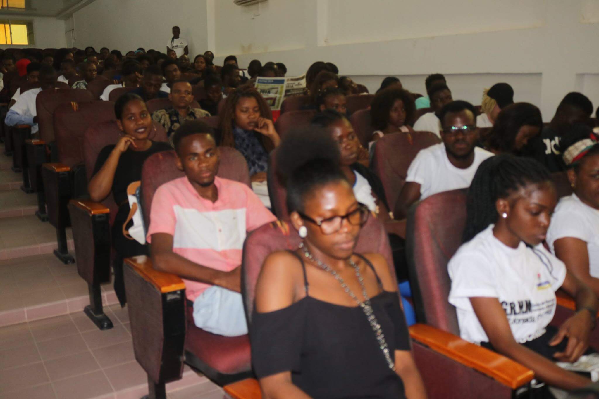 Recrutamento no ISIA Angola Vagas no ISIA Angola