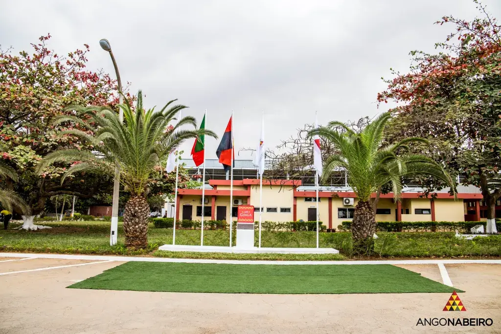 Vagas na Angonabeiro Angola
