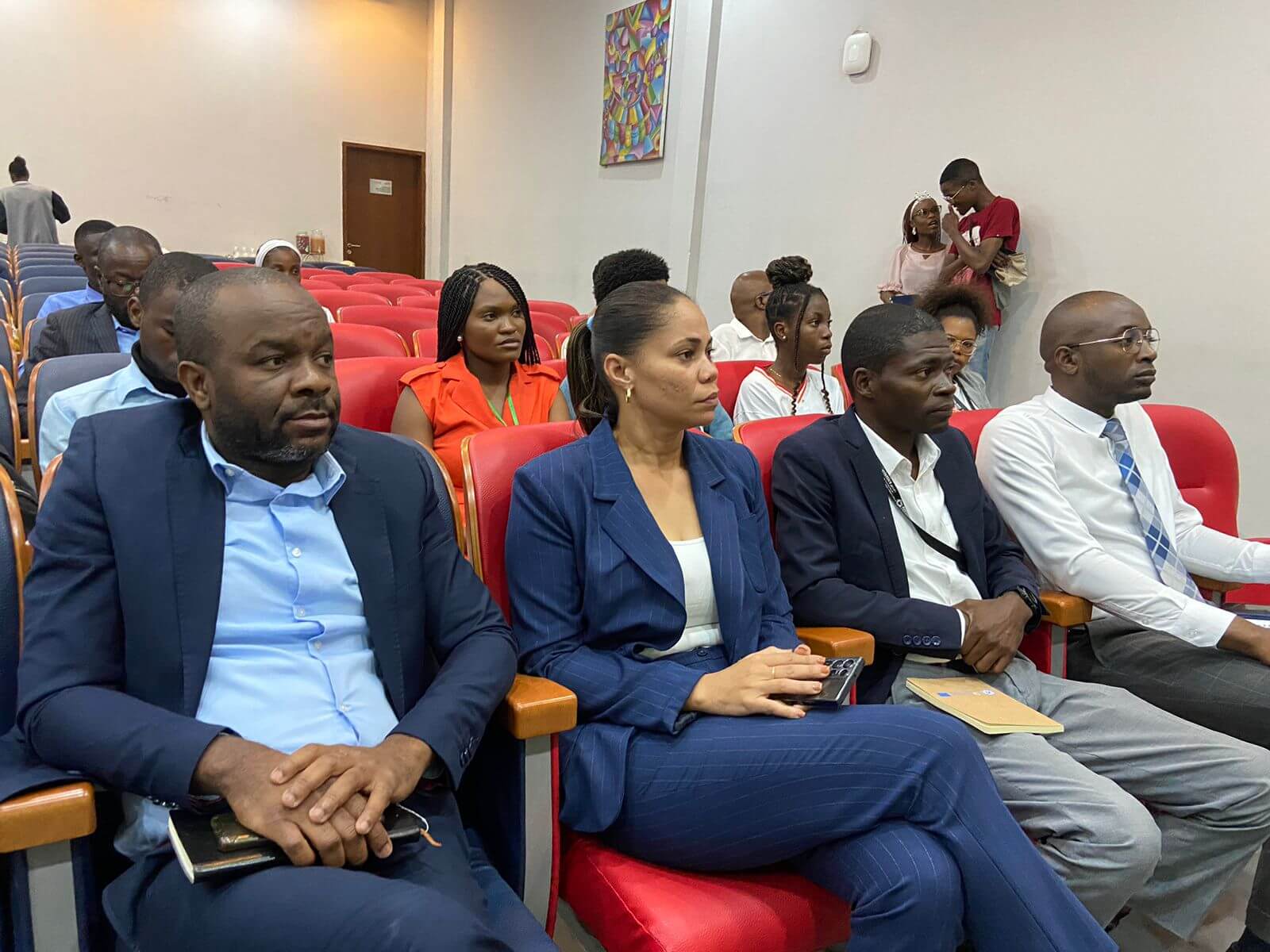 Recrutamento no Centro de Geoprocessamento de Angola (CGA) Vagas no Centro de Geoprocessamento de Angola (CGA)