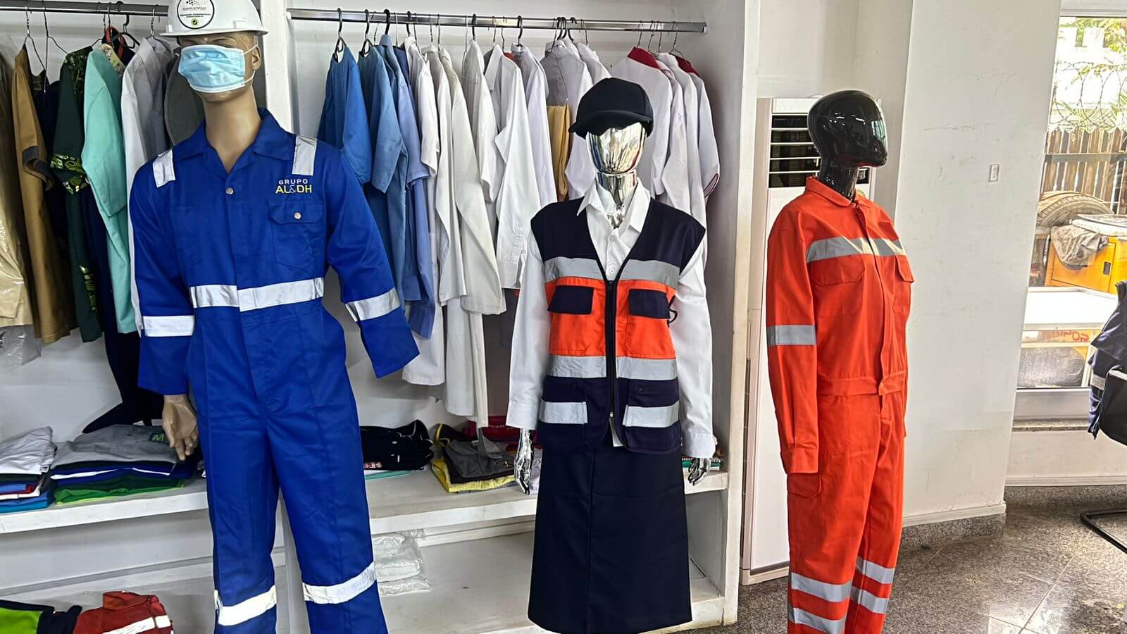 Vagas no Império dos Uniformes Angola