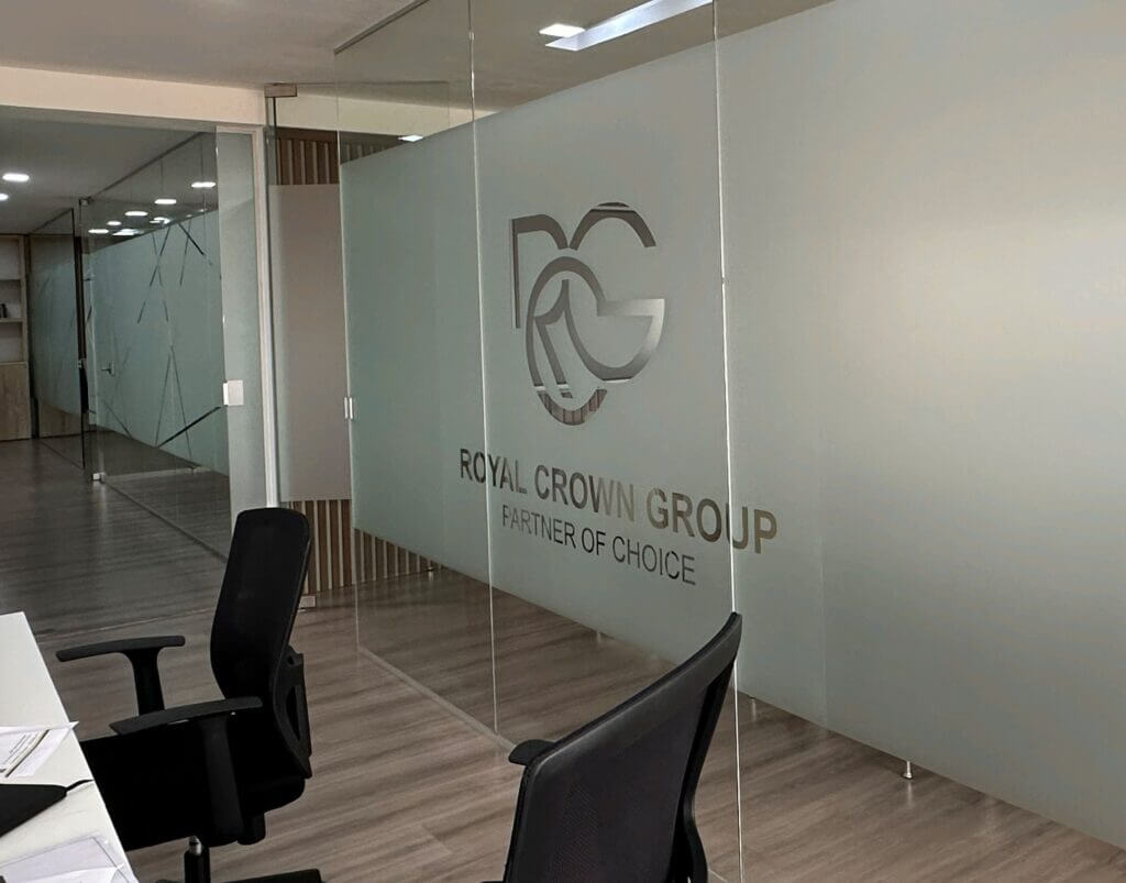 Vagas no Royal Crown Group Angola